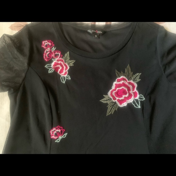 Stork & Babe Embroidered Maternity Top - Picture 3 of 6